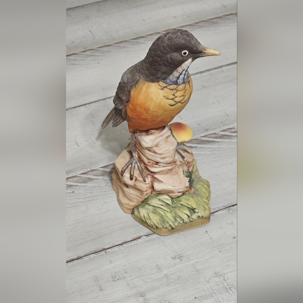 VINTAGE LEFTON HAND PAINTED CERAMIC ROBIN BIRD FIGURINE MUSHROOM KW7457 - Picture 2 of 9